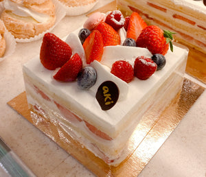Gâteau Fraises Japonais 4p - Aki Boulangerie